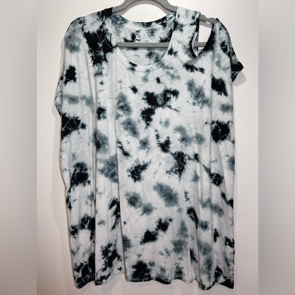 NWT LIVI Activewear Top Women’s Tie Dye‎ Cold Shoulder Athletic Size 18/20